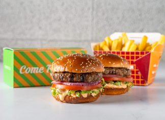 יום ההמבורגר בבורגרים צילום חיים יוסף (2)